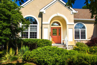 15 Country Ln, Hardyston, NJ 07419-1247