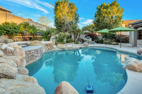 26041 41st Ave, Phoenix AZ 85009-2035 exterior