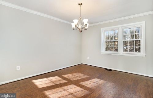 9005 Queen Maria Ct, Columbia MD 21045-2405 exterior