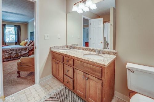 628 Edgewater Cir, Conyers GA 30094-4405 exterior