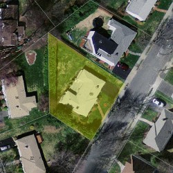 69 Selwyn Rd, Newton MA 02461-2125 aerial view