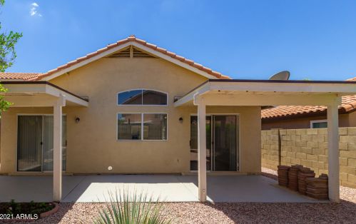 1338 Angela Dr, Phoenix AZ 85032-2348 exterior