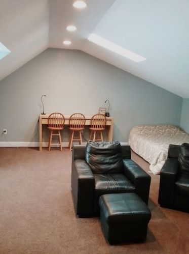 465 Montgomery Rd, Montgomery MA 01085-1061 exterior