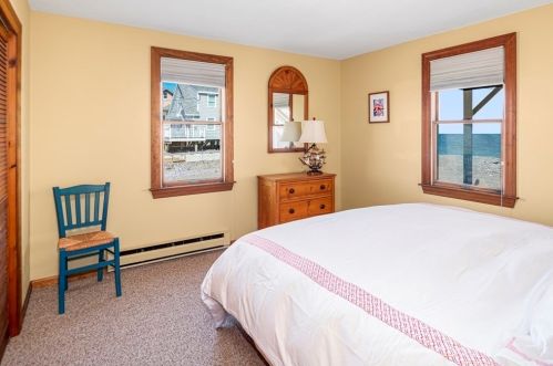 176 Central Ave, Marshfield MA 02047-6149 exterior