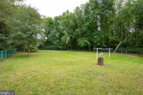 769 Glenside Dr, West Deptford NJ 08051-1438 exterior