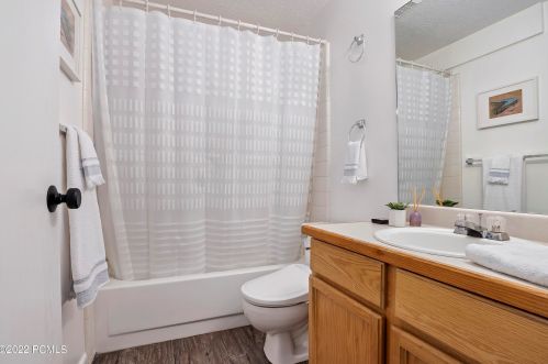 3036 Fawn Dr, Park City UT 84098-5368 exterior