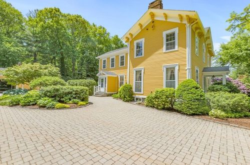 550 Beacon St, Newton MA 02459-2024 exterior