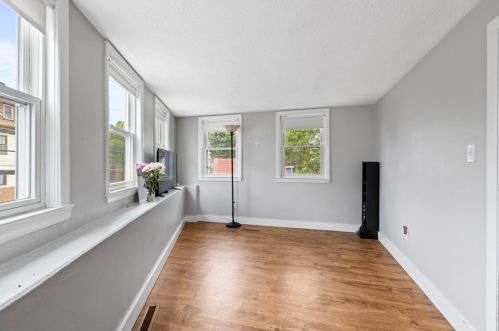 133 Bussey St, Dedham MA 02026-2239 exterior