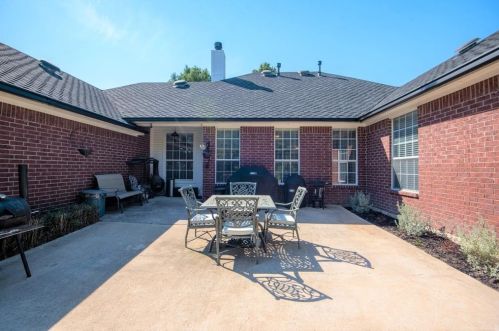 6516 Coral Ln, Garland TX 75048-3386 exterior