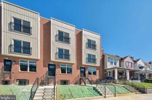 6557 20th St, Philadelphia, PA 19138-3101