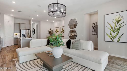 21926 61 St, Phoenix AZ 85035-1601 exterior