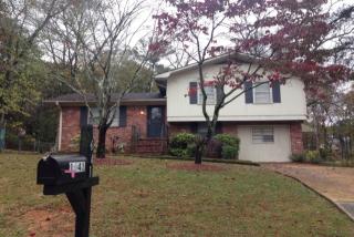 1641 Azalea Dr, Birmingham AL  35235-2803 exterior