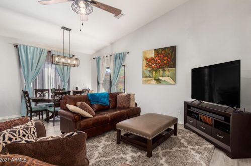 1207 Carson Rd, Phoenix AZ 85041-6615 exterior