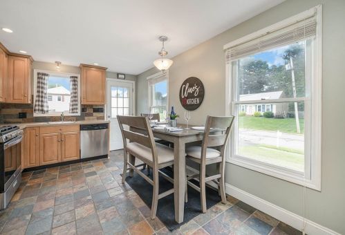 395 King James Blvd, Taunton MA  02780-7703 exterior