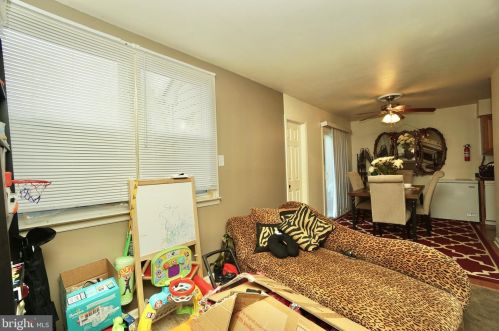 25 Presidential Dr, Erial NJ 08081-1313 exterior