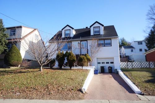 430 Passaic Ave, Kearny NJ  07032-1402 exterior