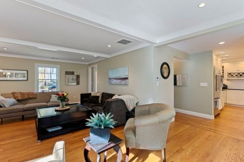 82 Day St, Newton MA 02466-2906 exterior