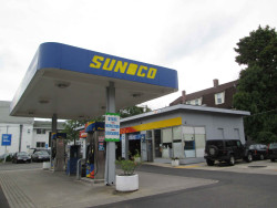 875 Washington St, Newton, MA 02460-1547