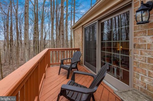 11922 New Country Ln, Columbia MD 21044-4405 exterior