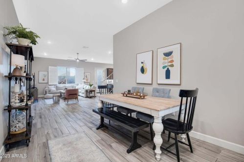 8976 8 Dr, Phoenix AZ 85041-6754 exterior