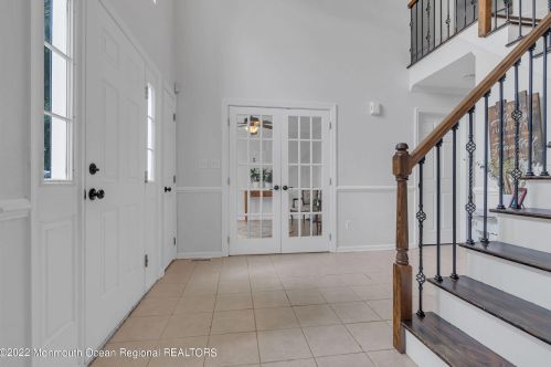 8 Bailey Ct, Jackson Twp NJ  08527-4459 exterior