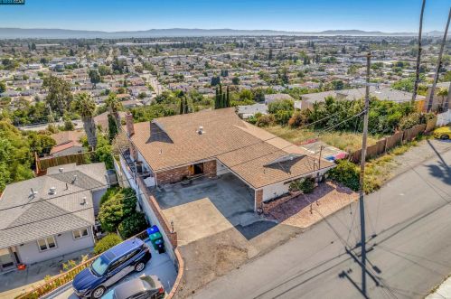 1973 Placer Dr, San Leandro CA  94578-1336 exterior