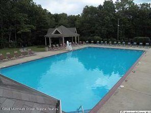 108 Bluebell Dr, Jackson Twp NJ 08527-4110 exterior