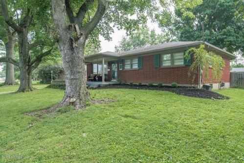 8503 Seaforth Dr, Louisville KY  40258-1643 exterior