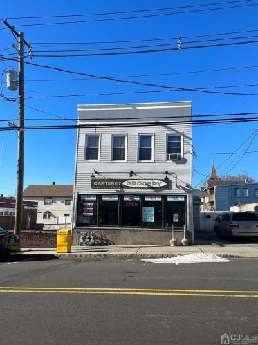 321 Pershing Ave, Carteret NJ  07008-3024 exterior