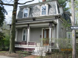 1 Bacon St, Newton, MA 02458-1615