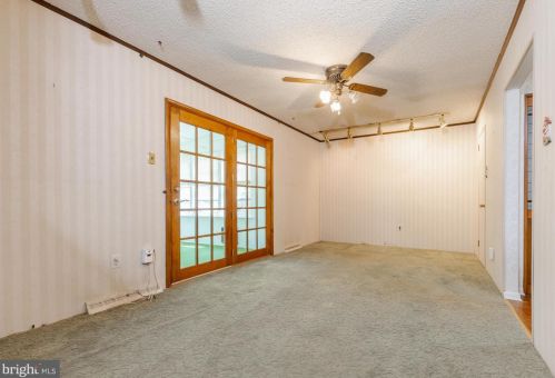 605 Chestnut Ave, West Deptford NJ 08097-1603 exterior