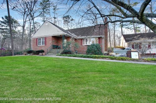 186 Crescent Ave, Jackson Twp NJ  08527-4654 exterior