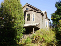 20 Columbus St, Newton, MA 02461-1438