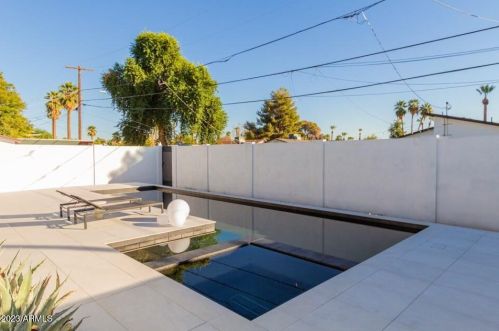 2205 Clarendon Ave, Phoenix AZ  85015-5436 exterior