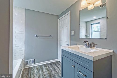 711 Columbia Blvd, West Deptford NJ  08063-1307 exterior