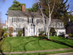 41 Lombard St, Newton, MA 02458-2513