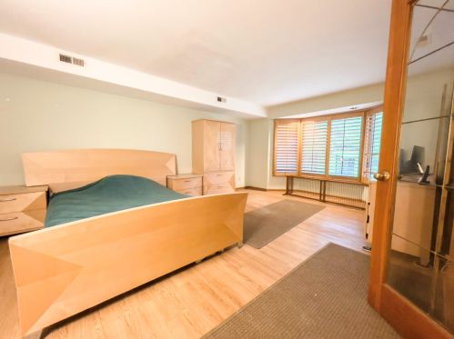 1240 131 Ct, Lemont IL exterior