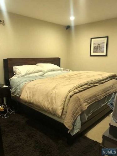 520 Davis Ave, Kearny NJ  07032-3602 exterior