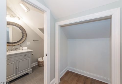 131 Combs Hollow Rd, Dover NJ  07869-3504 exterior