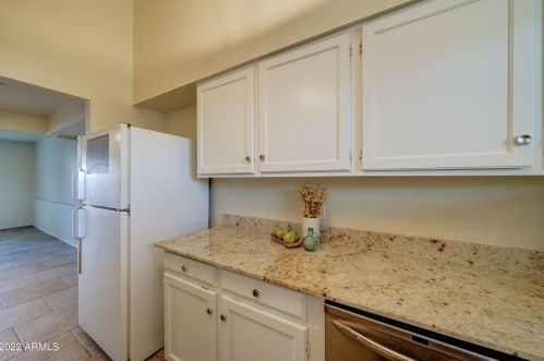 1112 Belmont Ave, Phoenix AZ 85051-6763 exterior