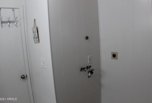 2620 Captain Dreyfus Ave, Phoenix AZ 85032-6706 exterior