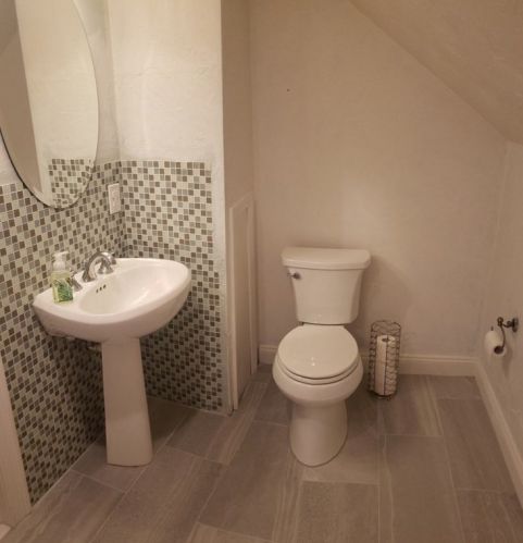 8 Clemmons St, Southborough MA  01772-1314 exterior