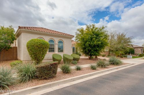 2923 Constance Way, Phoenix AZ 85042-7224 exterior