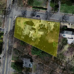 672 Chestnut St, Newton MA 02468-2043 aerial view