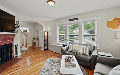 150 Lovell St, Worcester, MA 01603-2551