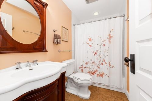 88 Park Ave, Arlington MA 02476-5965 exterior