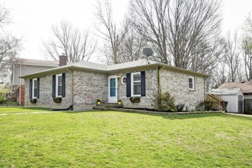 9200 Talitha Dr, Louisville KY  40299-1213 exterior