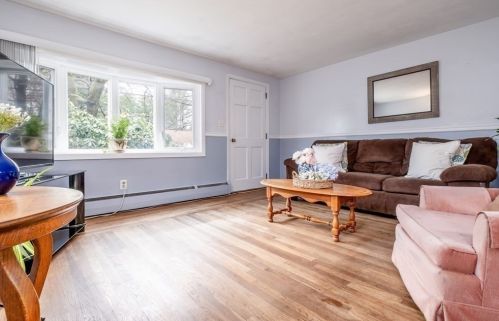 475 Newman Ave, Seekonk MA 02771-4606 exterior