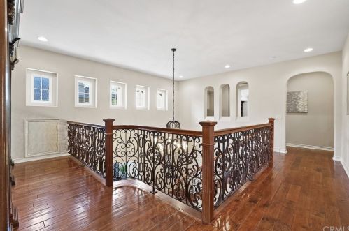 17 Buellton, Irvine CA 92602-2032 exterior