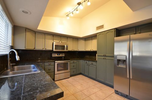 2750 Cathedral Rock Dr, Phoenix AZ  85048-8911 exterior